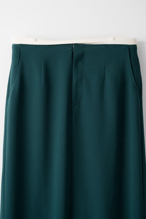 String slit skirt (Green)
