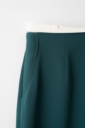 String slit skirt (Green)