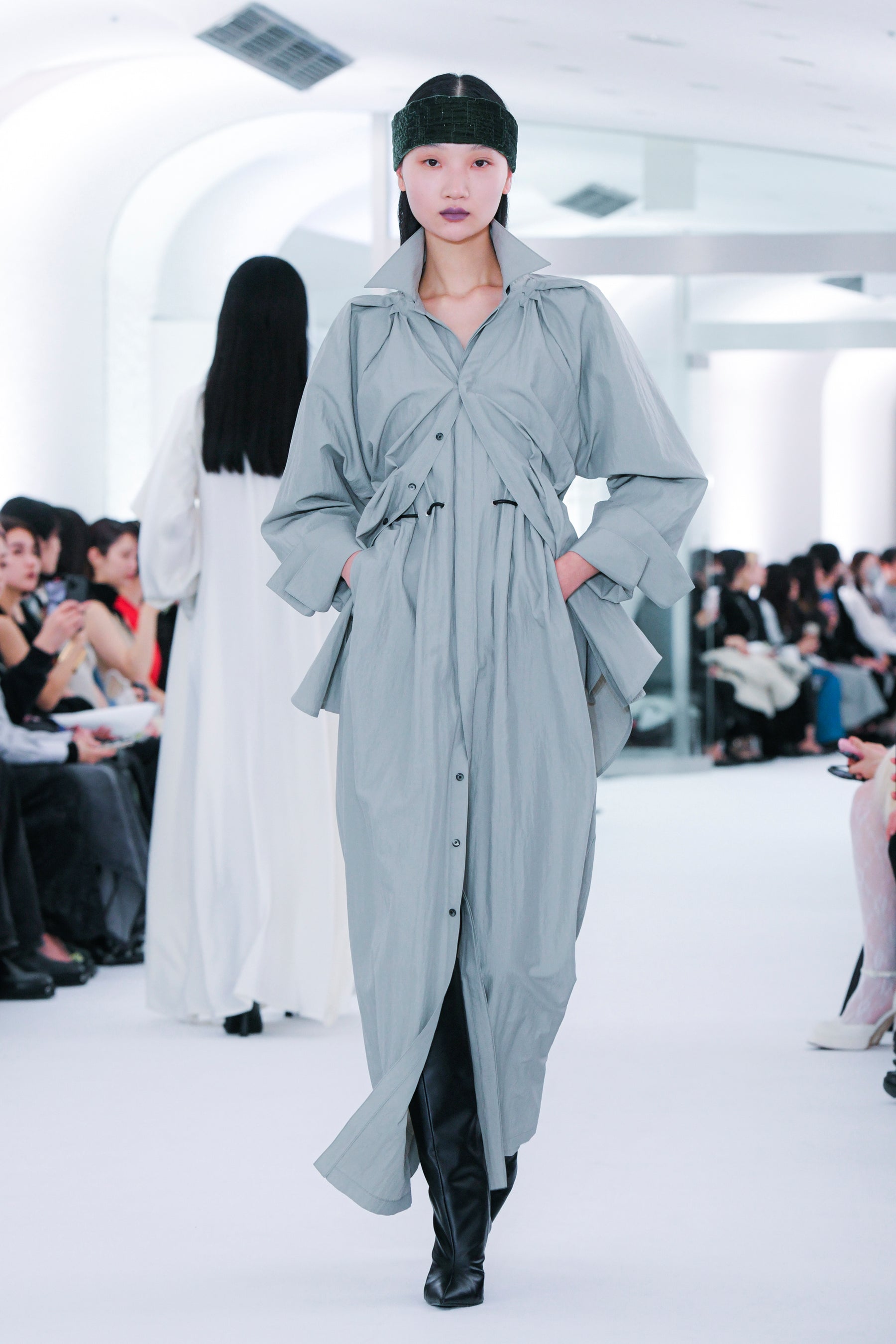 "DEAR" shirt dress (Gray)