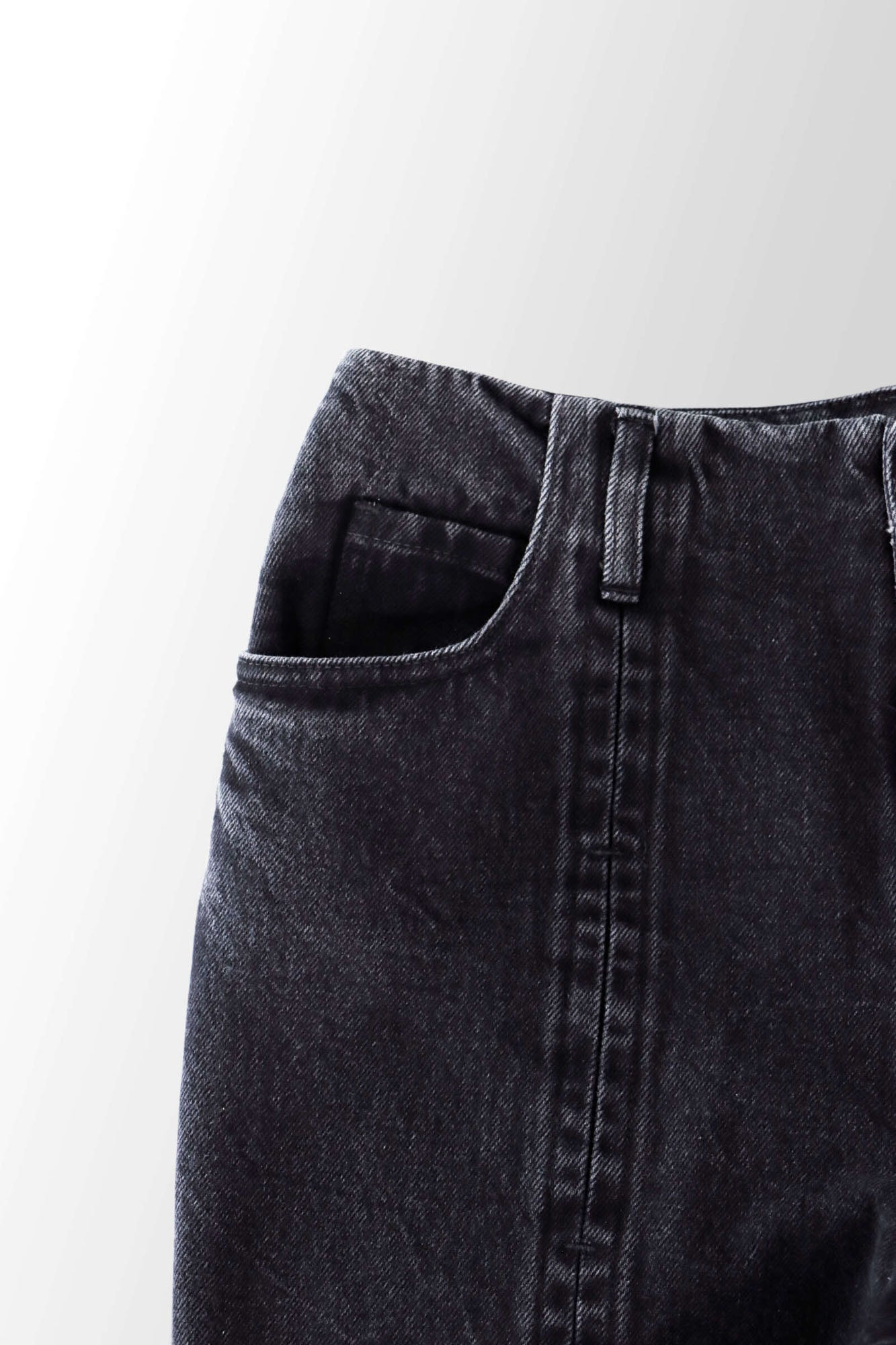 Tucked slit denim (Black)