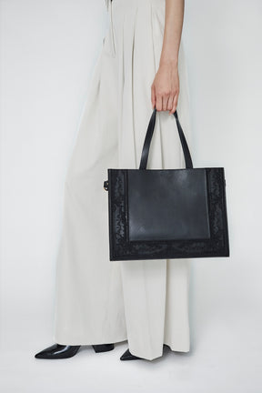 Framed embroidered leather tote bag (Black)