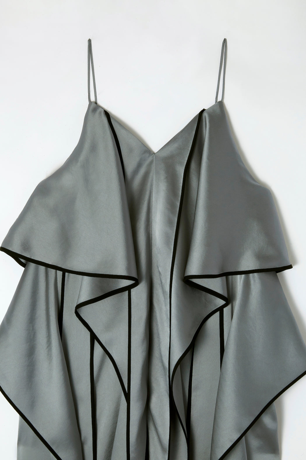 Rippling camisole dress (Gray)