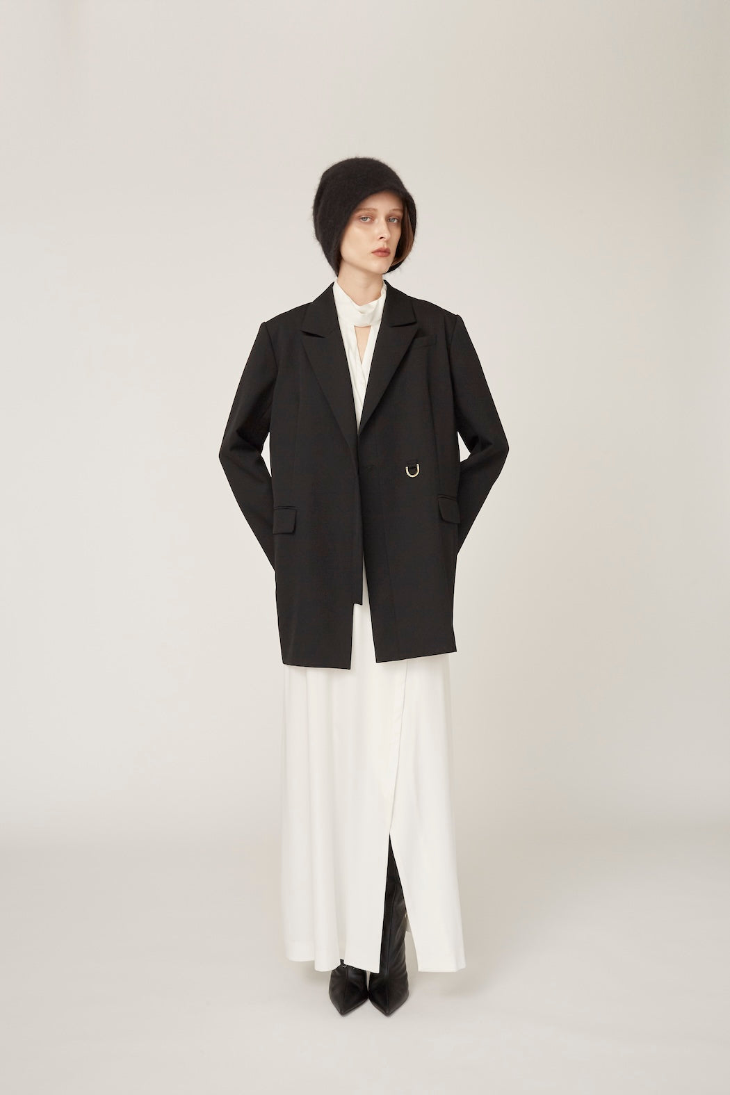 Framed embroidery wrap dress (White)