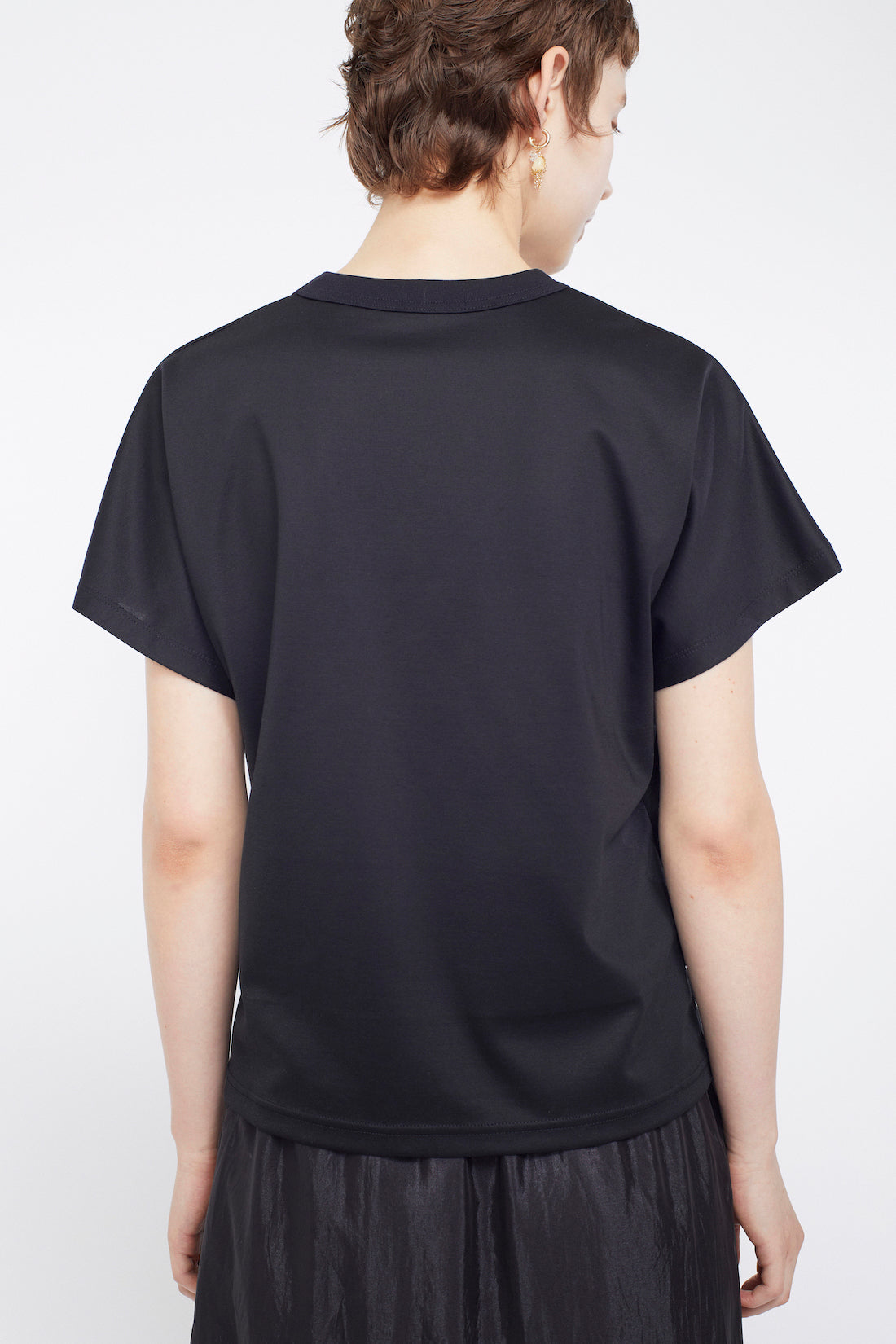 Flutter patchwork embroidered tops (Black)