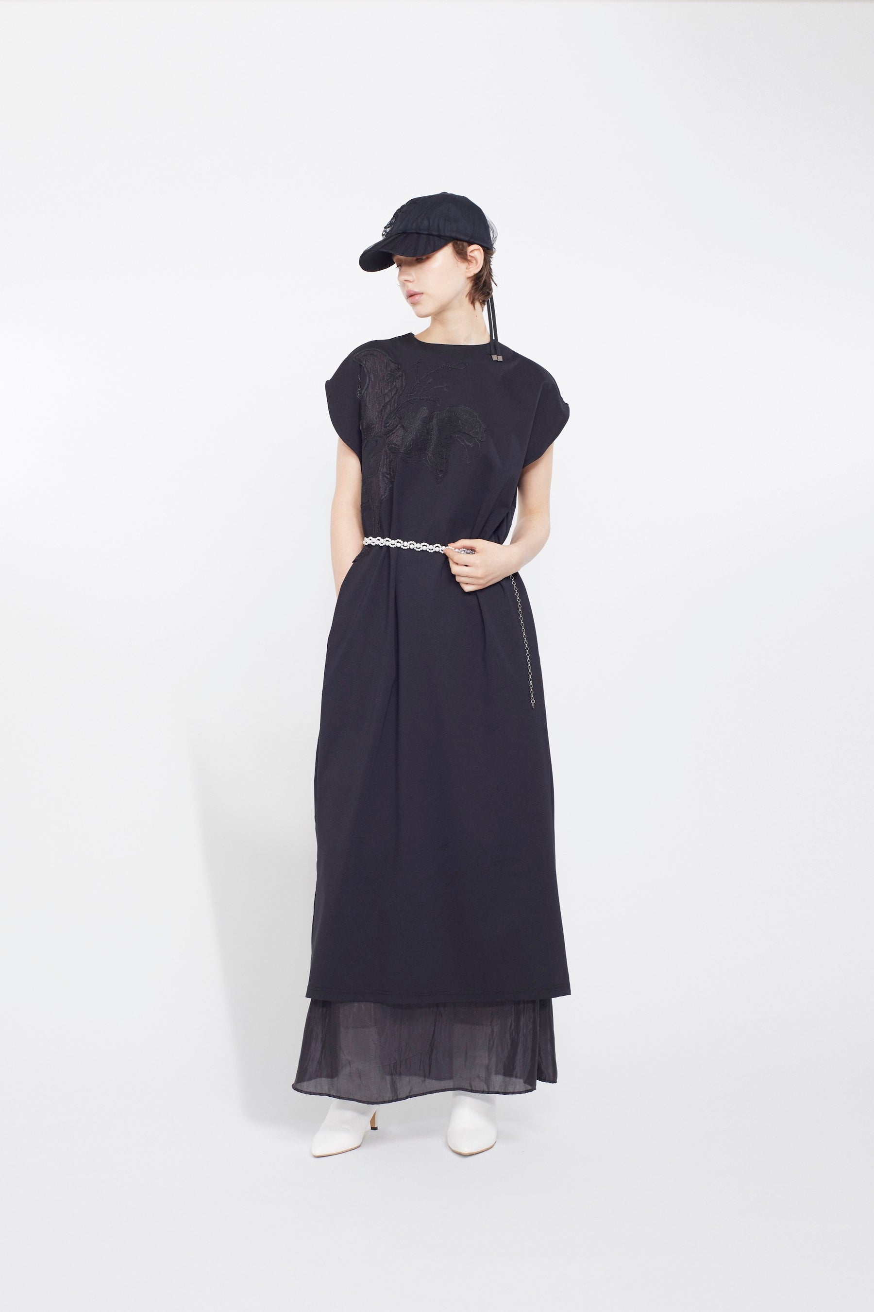 Flutter patchwork embroidered dress (Black)