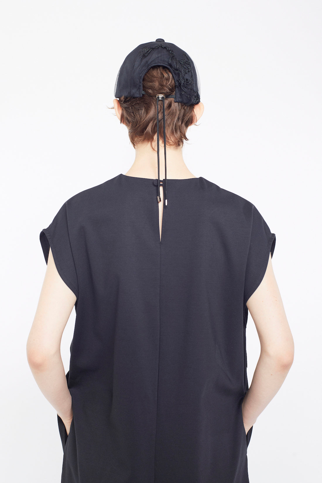 Flutter patchwork embroidered dress (Black)