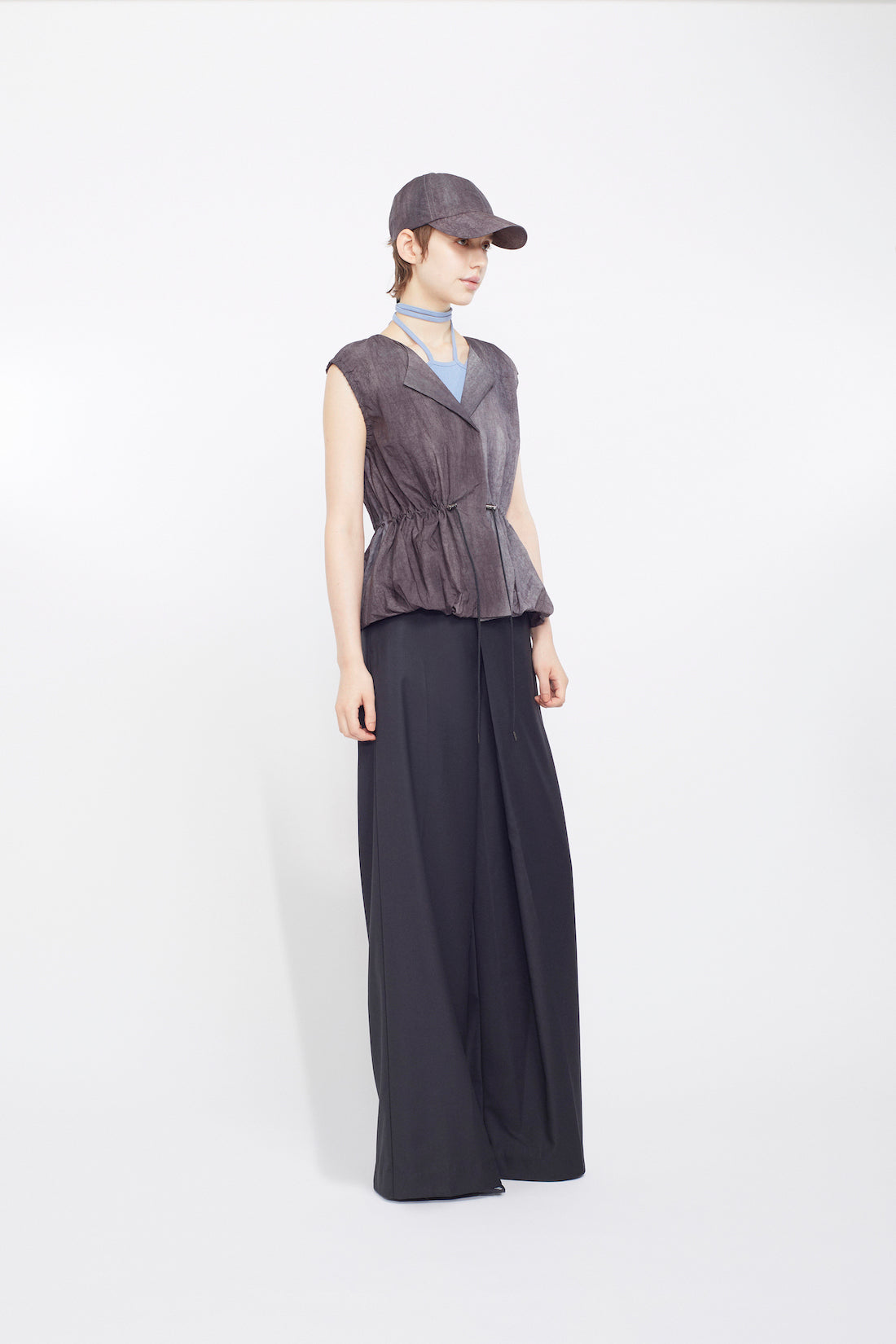 Radiance sleeveless tops (Black)