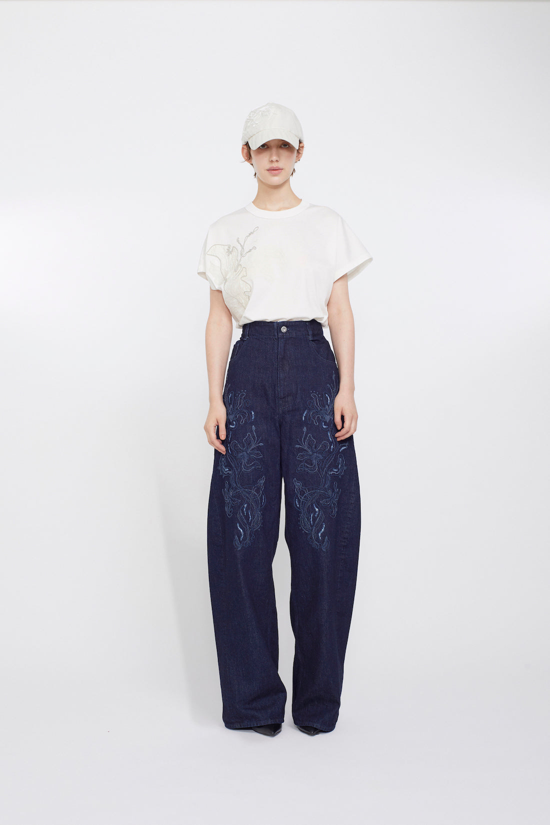 Flutter patchwork embroidered tops (White)