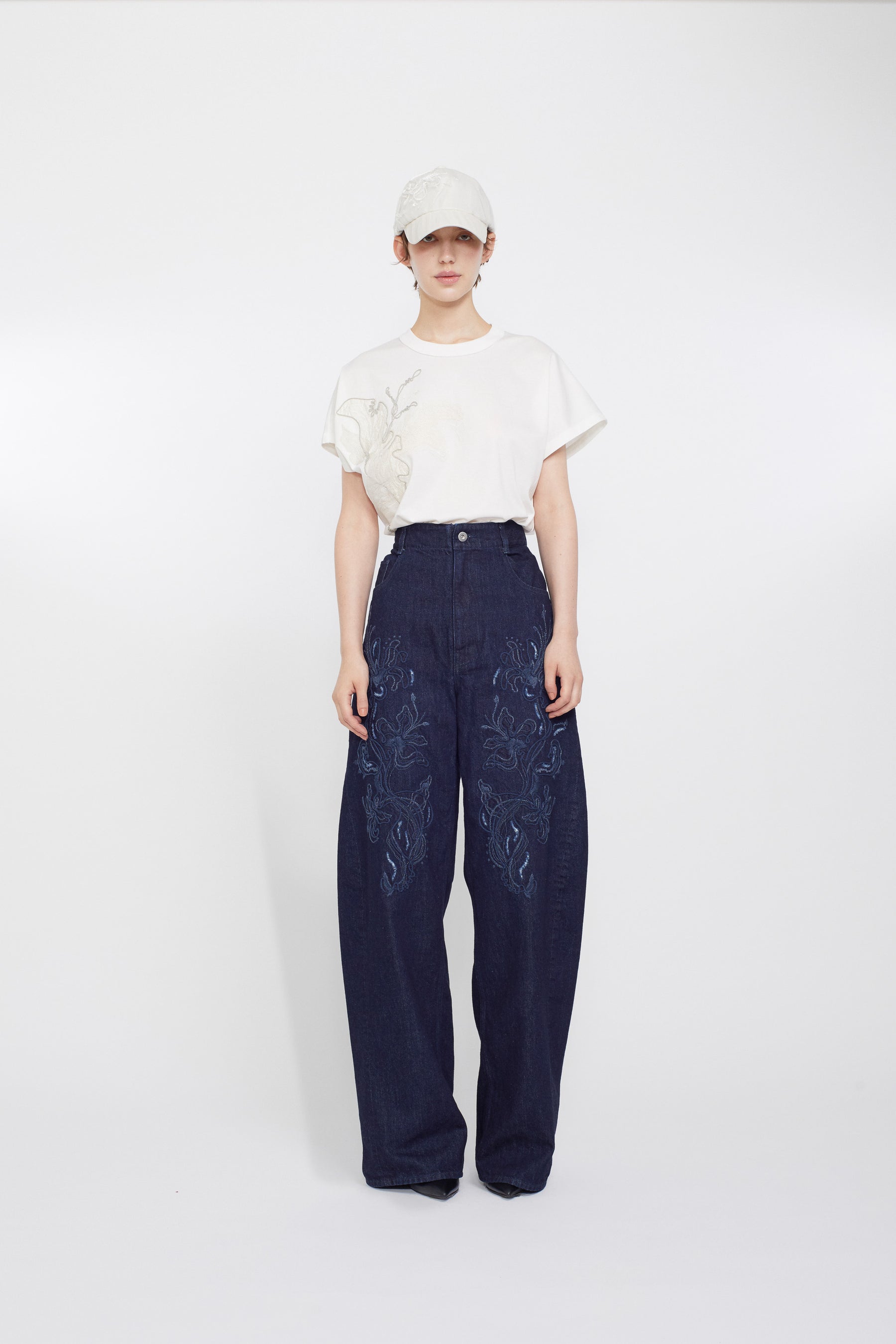 Nerine embroidered denim slacks (Indigo)
