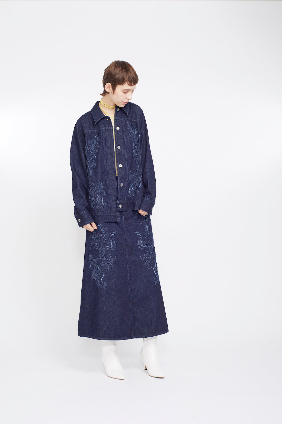 Nerine embroidered denim skirt (Indigo)