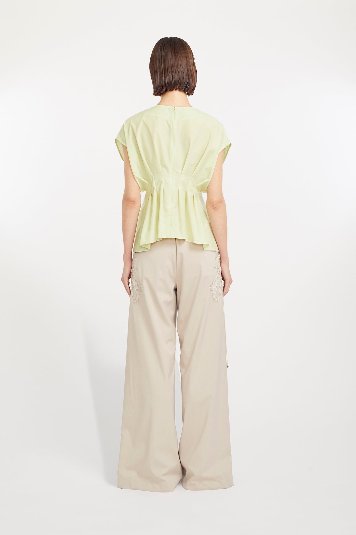 Glimmer embroidered slacks (Beige)
