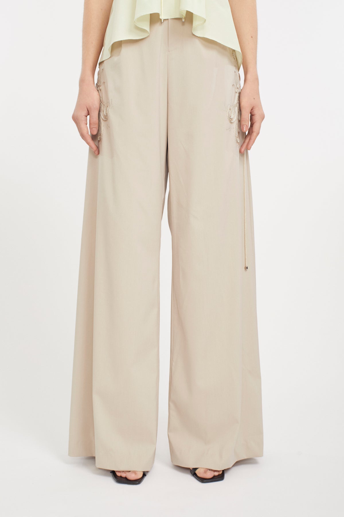 Glimmer embroidered slacks (Beige)