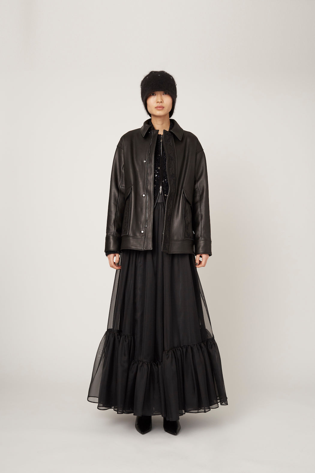 Spacious sheer wrap skirt (Black)