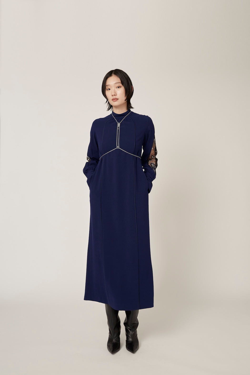 Petal sleeve lace dress (Navy)