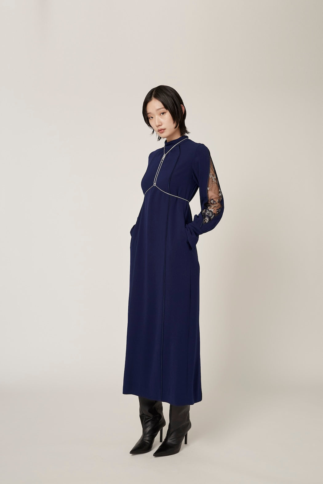 Petal sleeve lace dress (Navy)