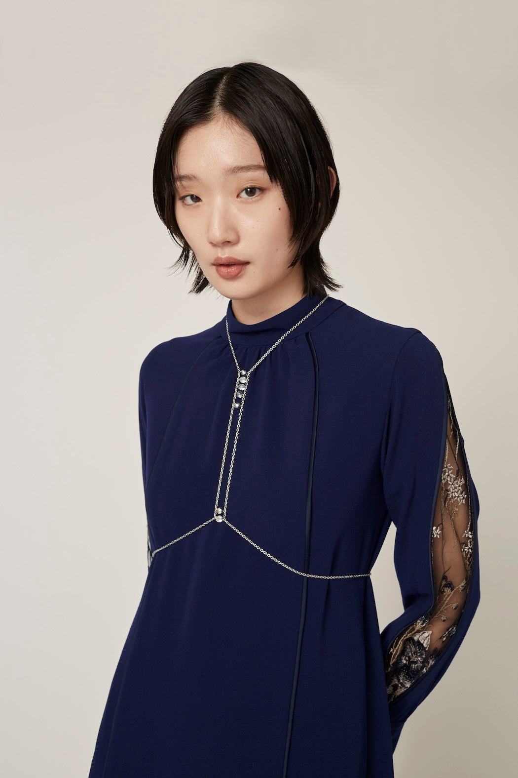 Petal sleeve lace dress (Navy)