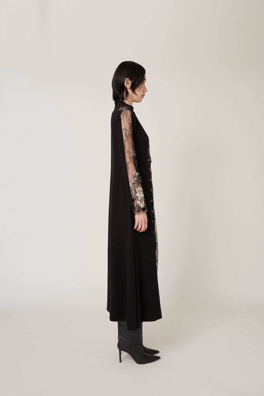 Framed flower lace dress (Black)