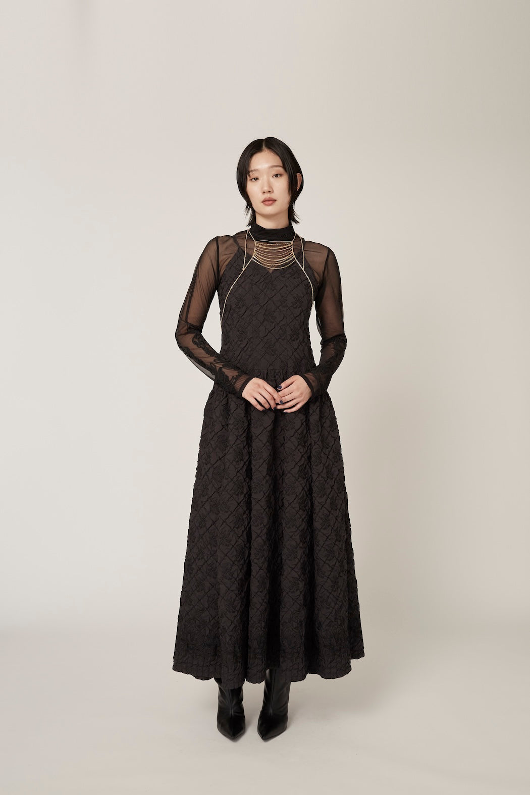 Scenery embroidery sheer top (Black)