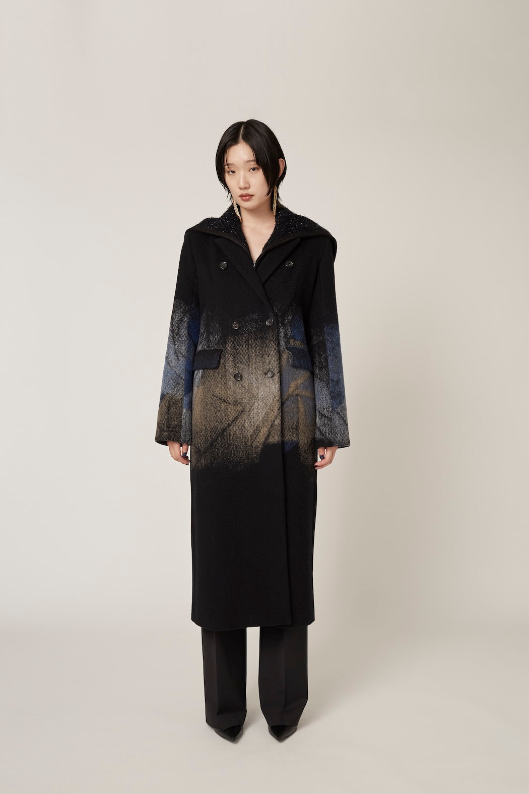 "Emerge" needle punch wool coat (Black)