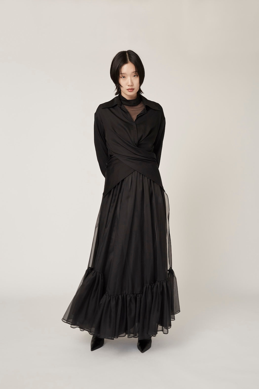 Spacious sheer wrap skirt (Black)