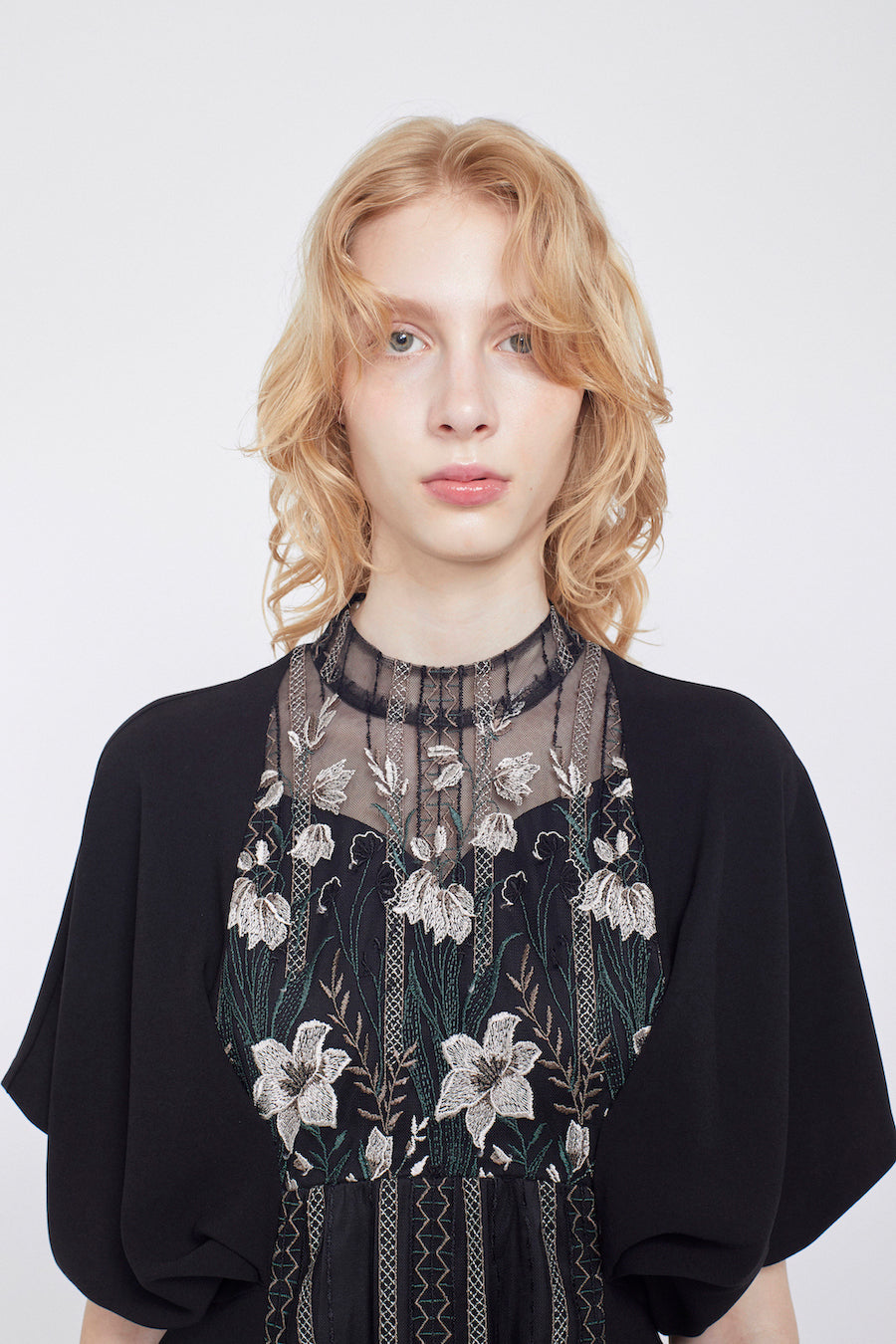 Classic lace dress (Black)