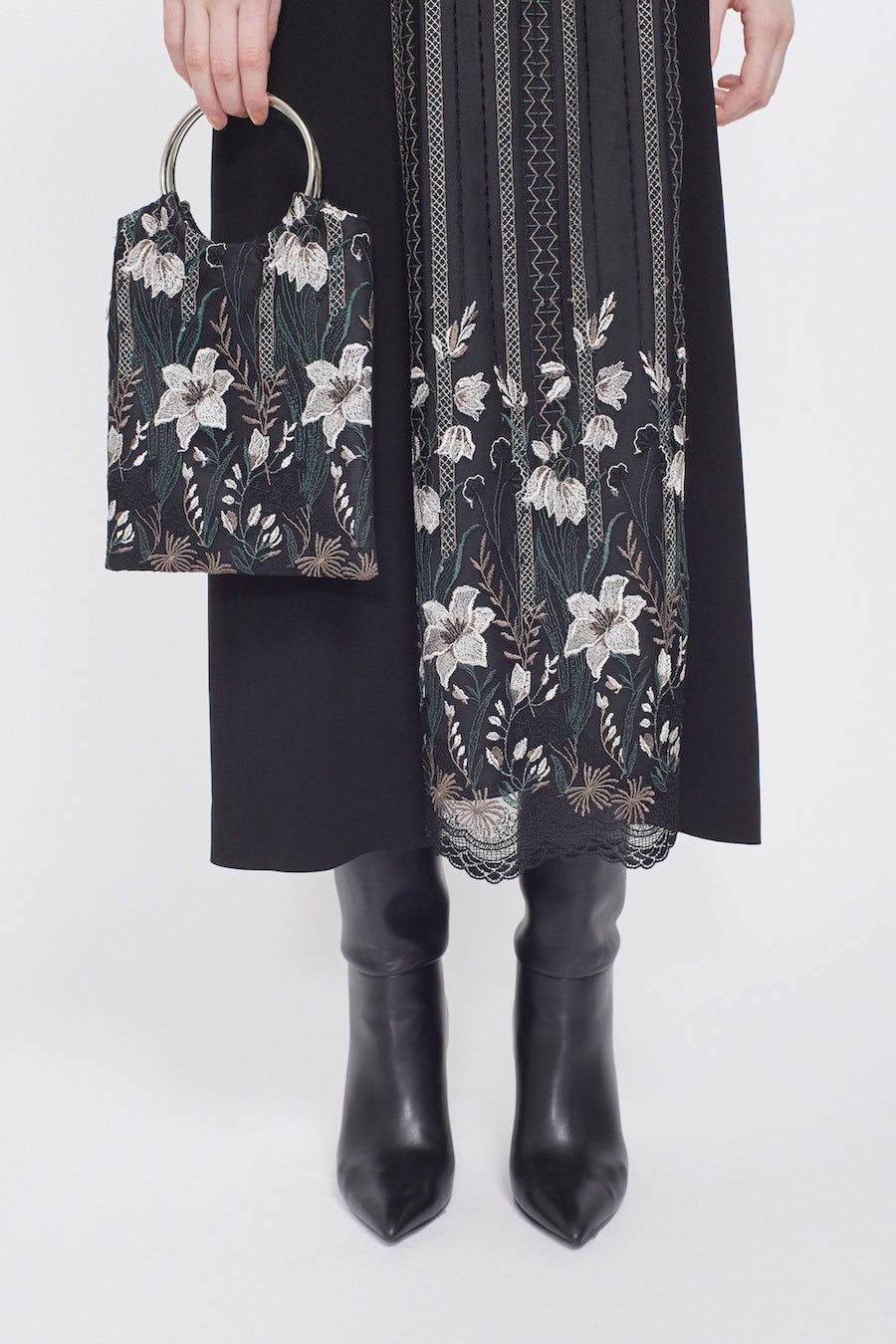 Classic lace dress (Black)
