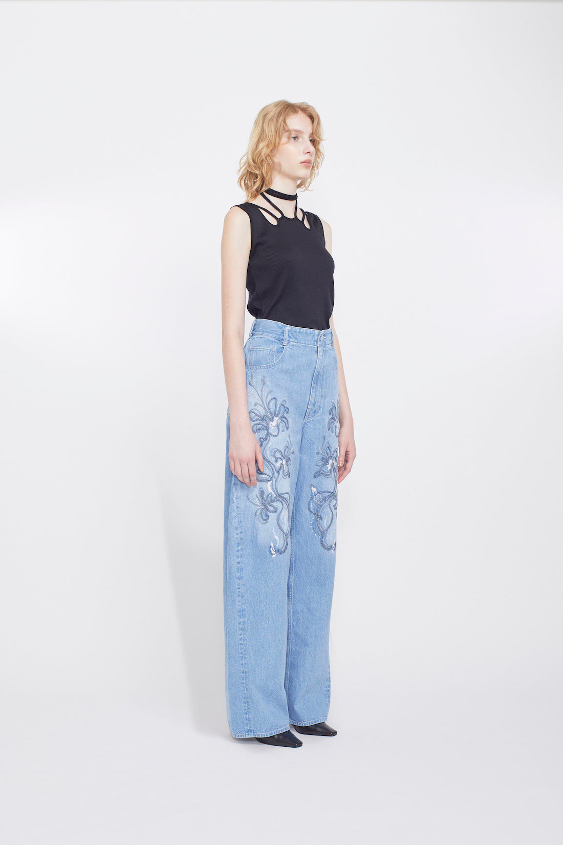 Nerine embroidered denim slacks (Blue)