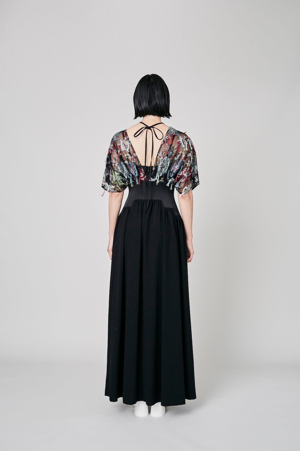 Floating flower lace blooming dress (Black)