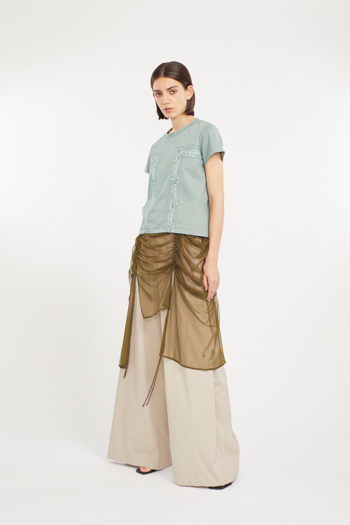 Framed embroidered jersey tops (Ash green)