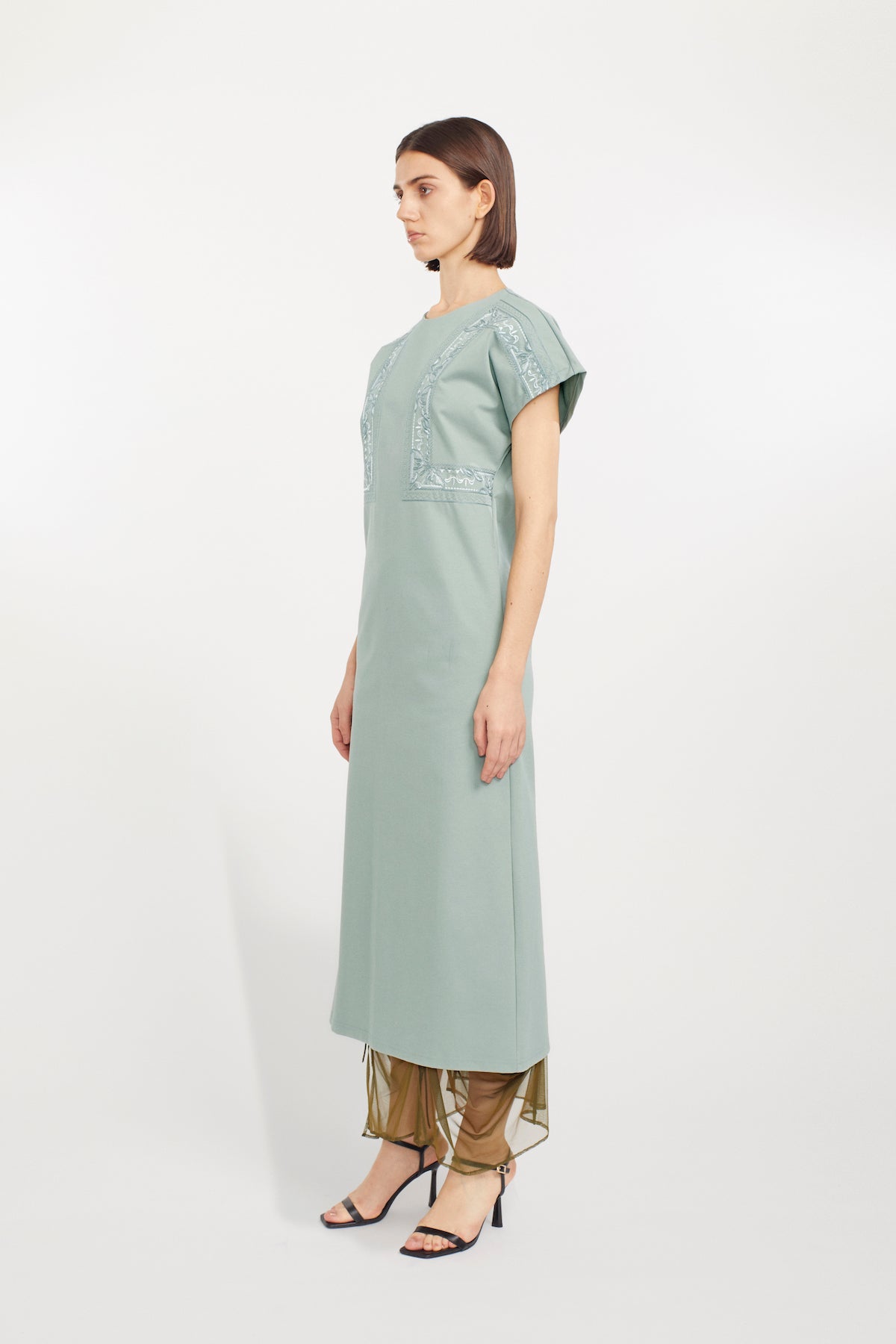 Framed embroidered jersey dress (Ash green)