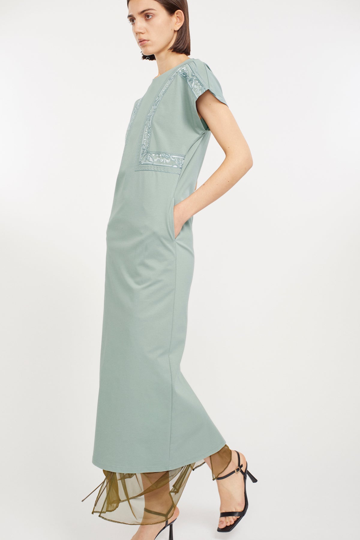 Framed embroidered jersey dress (Ash green)
