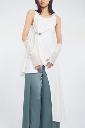 Brooch gather asymmetric dress (White)