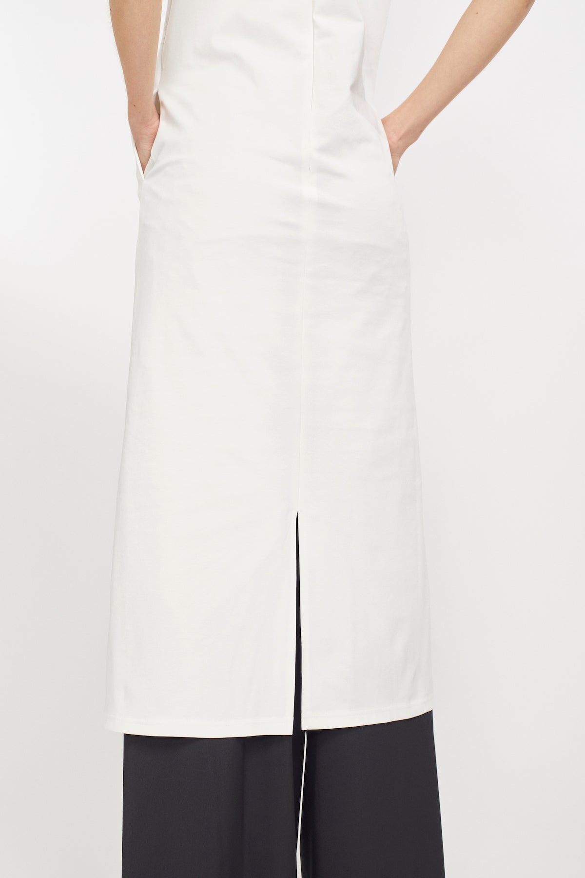 Framed embroidered jersey dress (White)