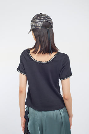 Scallop embroidered tops (Black)
