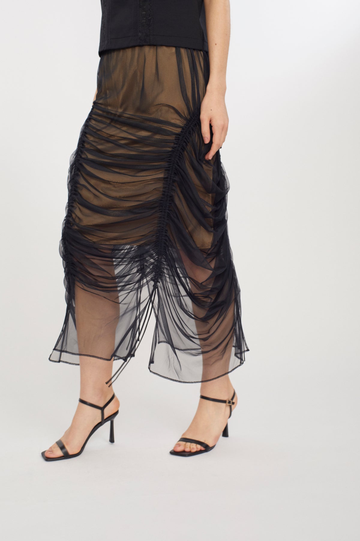 Stem tulle skirt (Black)