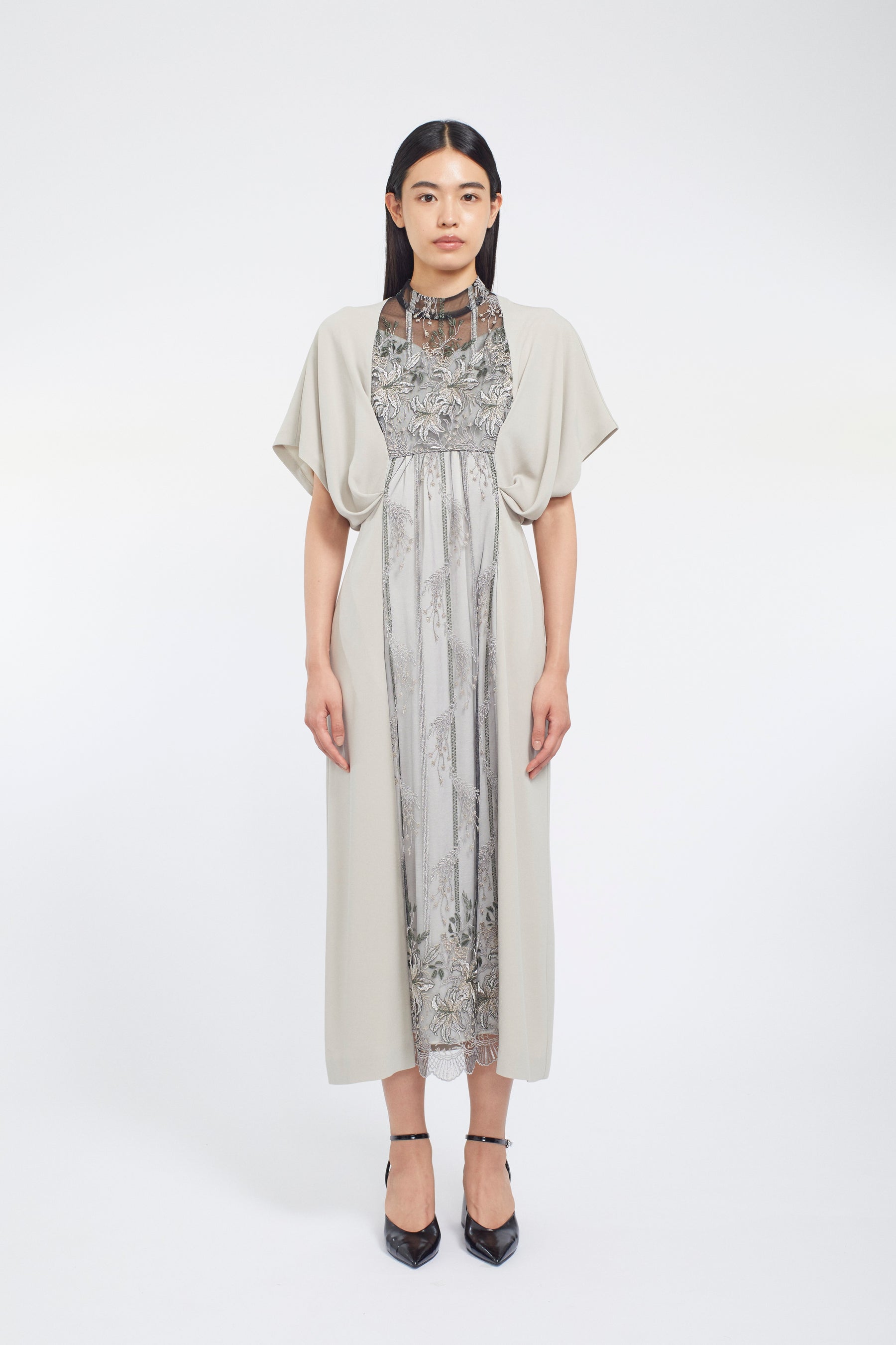 Classic lace dress (Ecru)