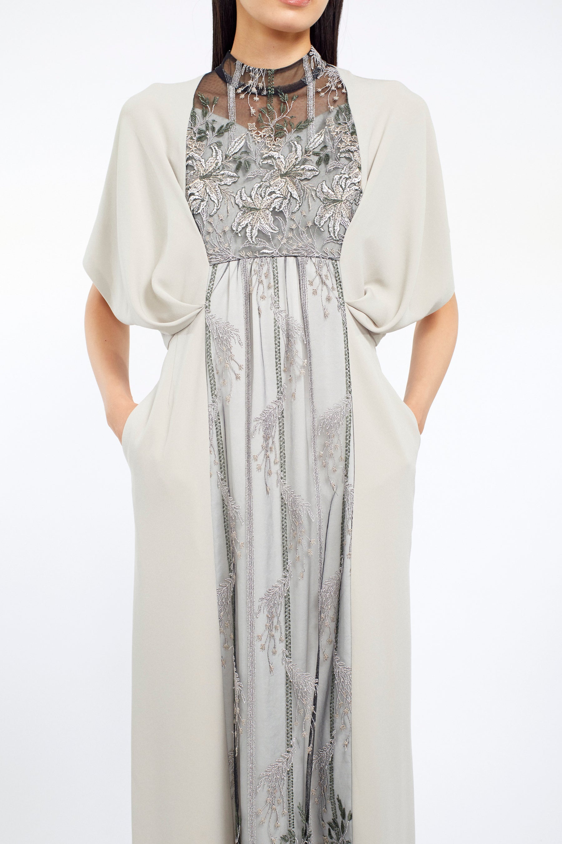 Classic lace dress (Ecru)
