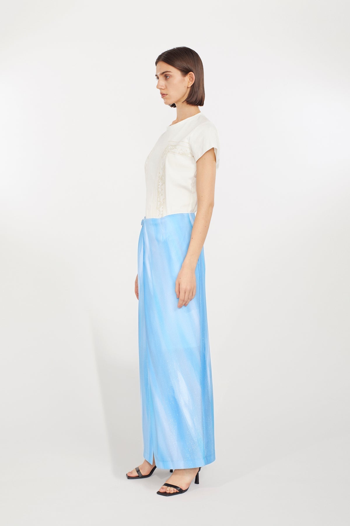 ″Effulgence″ skirt (Sky blue)