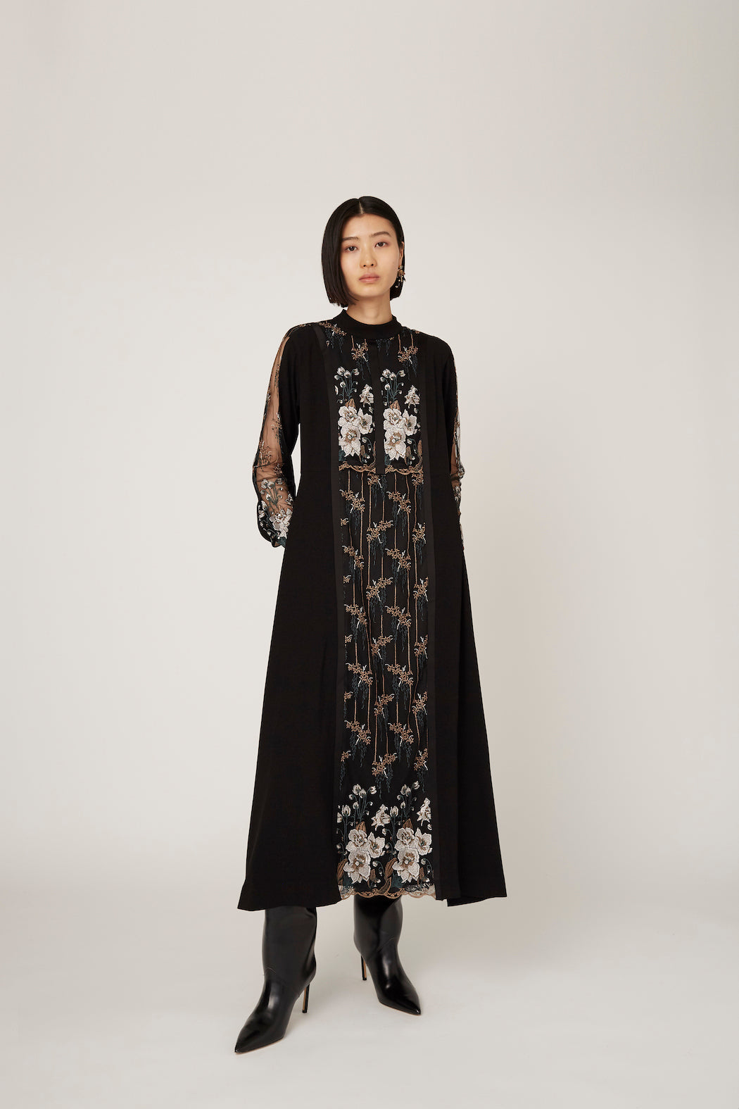 Framed flower lace dress (Black)