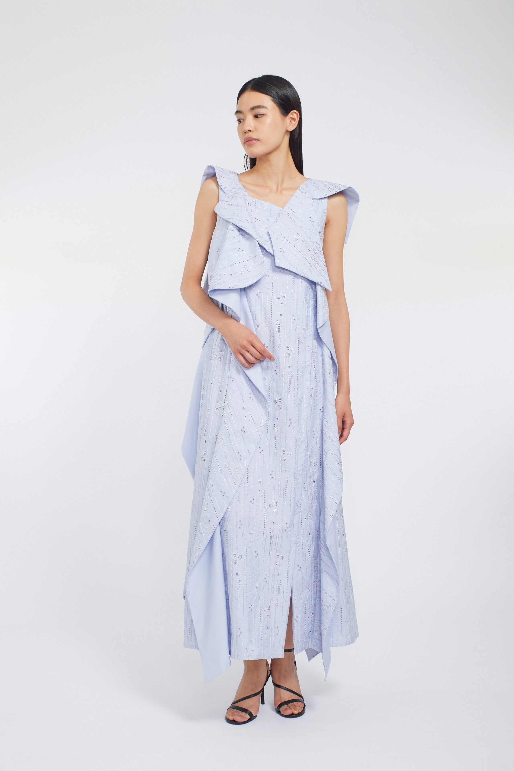 Swaying stripe embroidered dress (Blue)