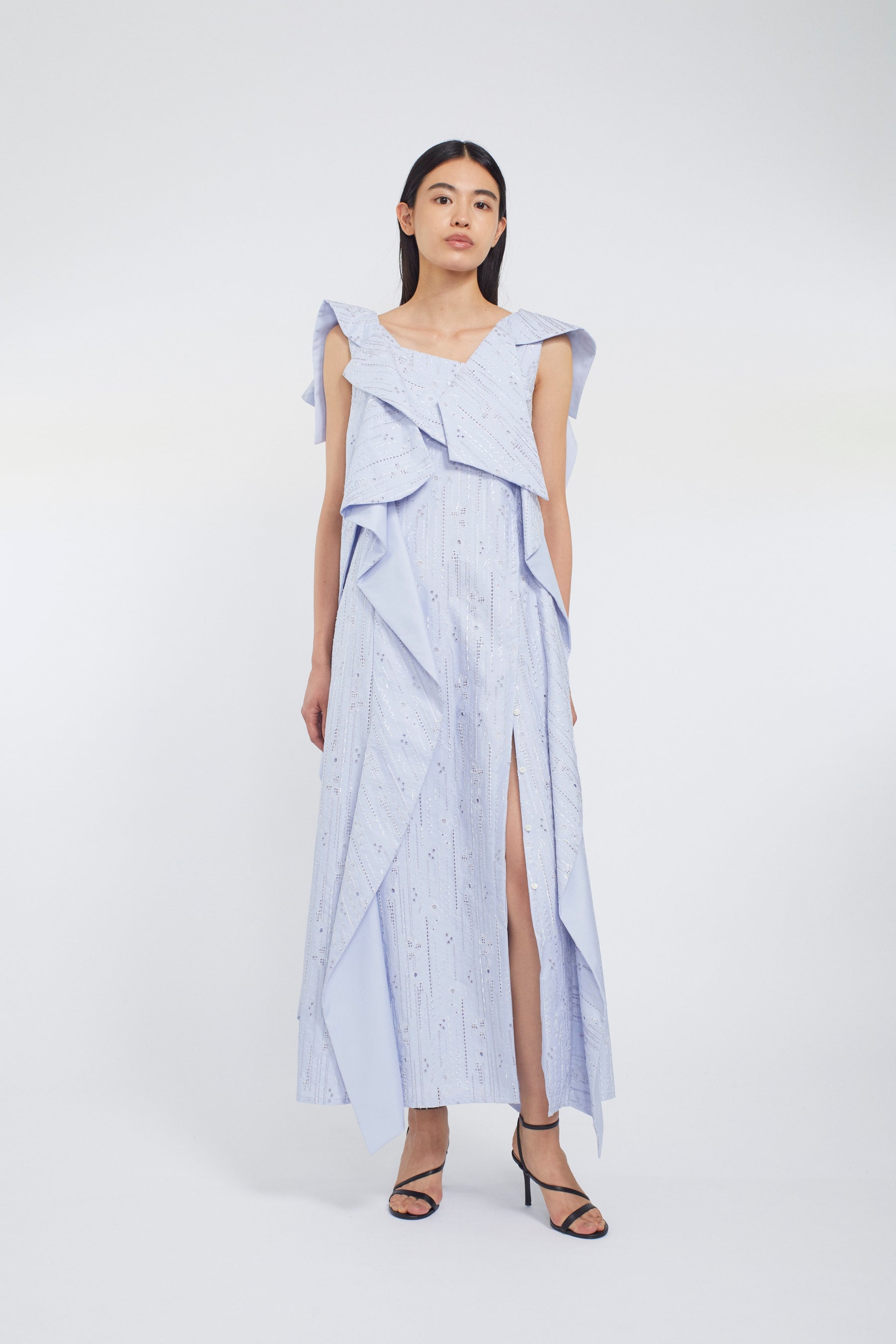 Swaying stripe embroidered dress (Blue)