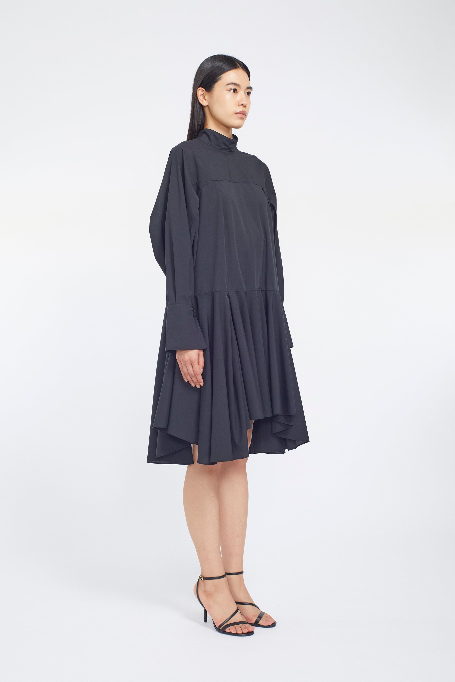 Spray flare shirt dress (Black)