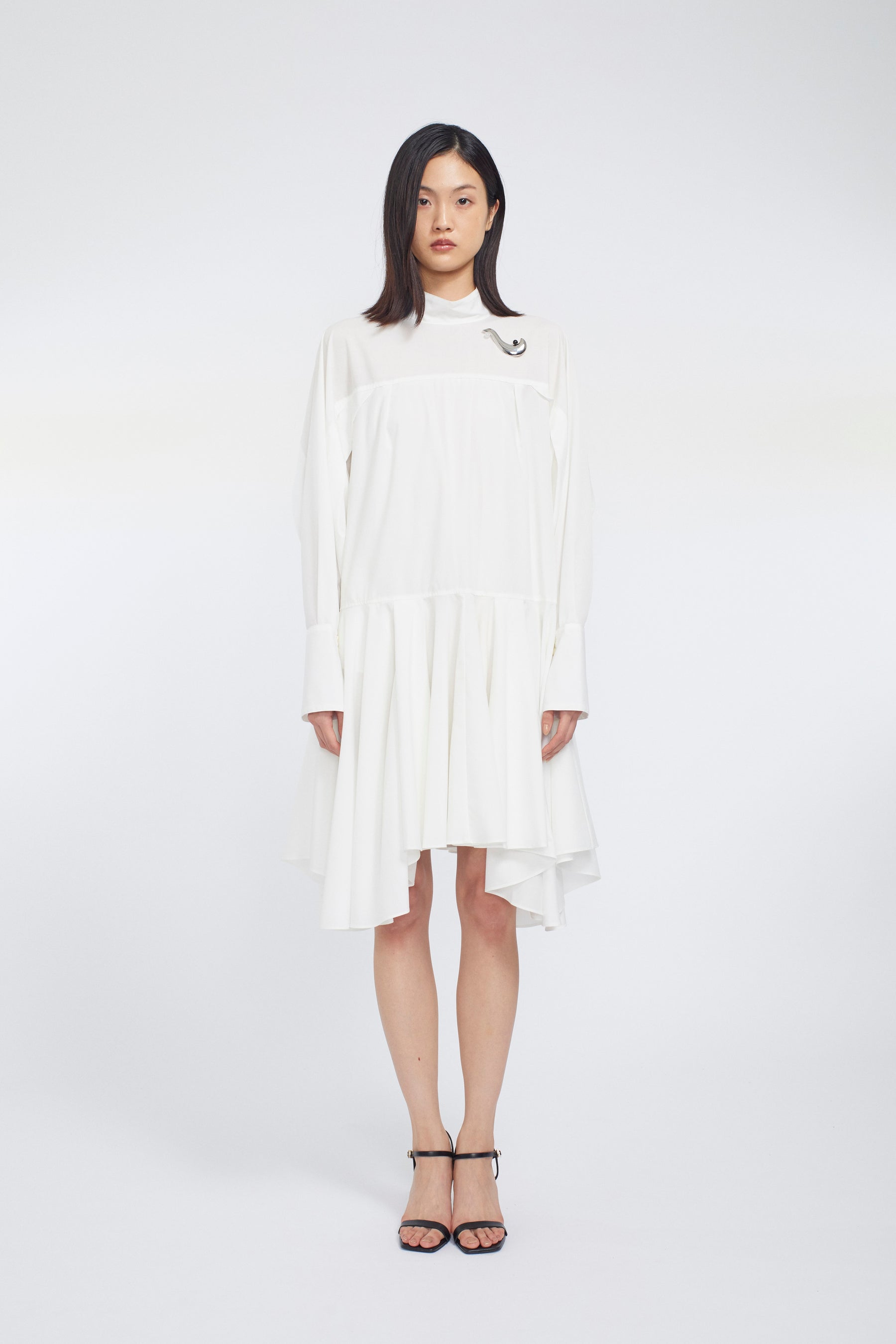 Spray flare shirt dress (White)