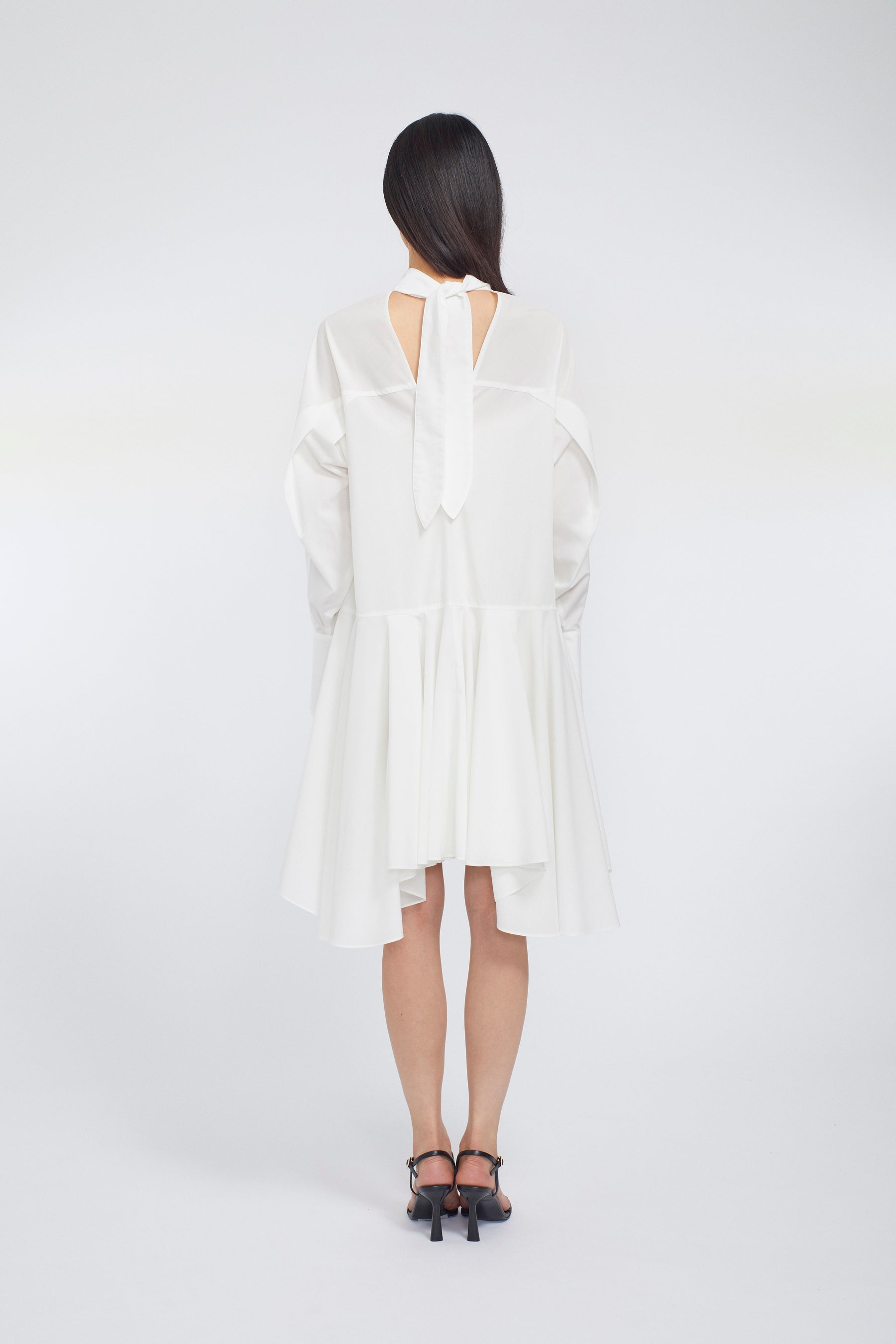 Spray flare shirt dress (White)