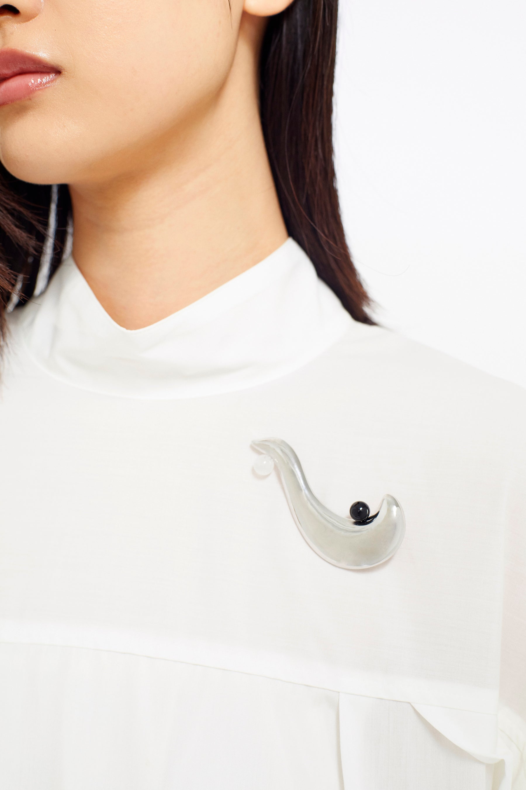 Sprout stone brooch (Black)