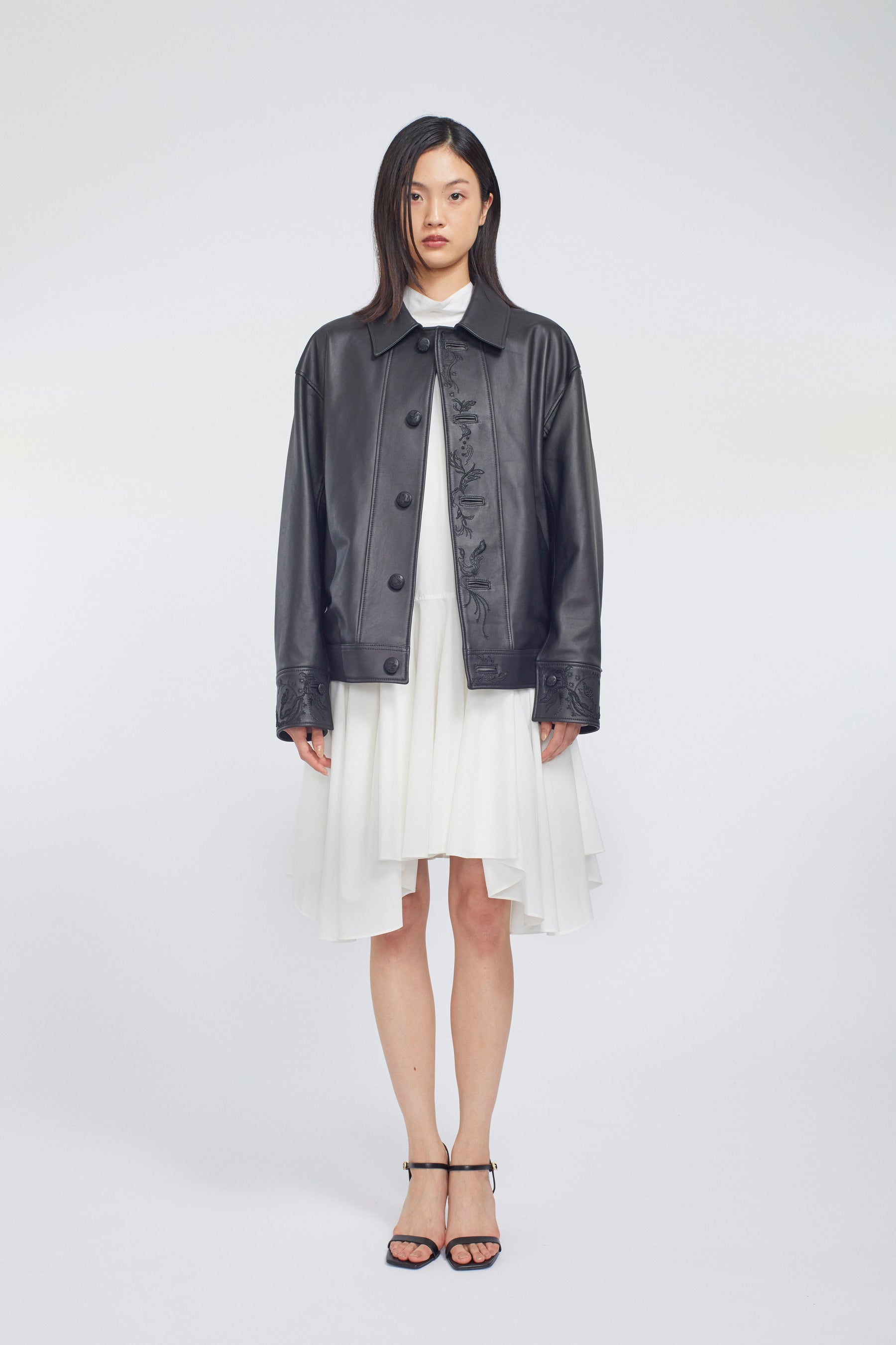 Relief embroidered leather jacket (Black)
