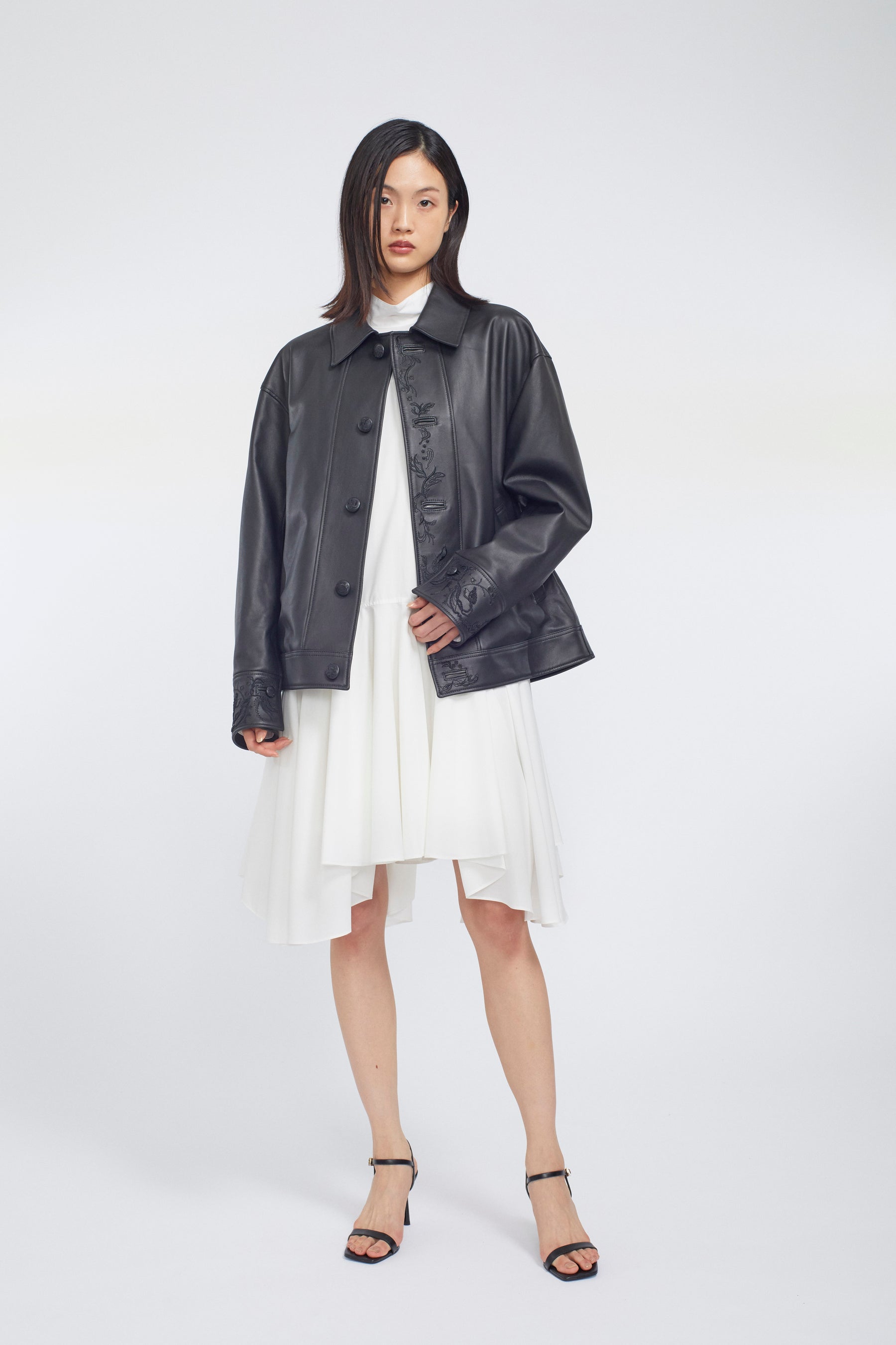 Relief embroidered leather jacket (Black)