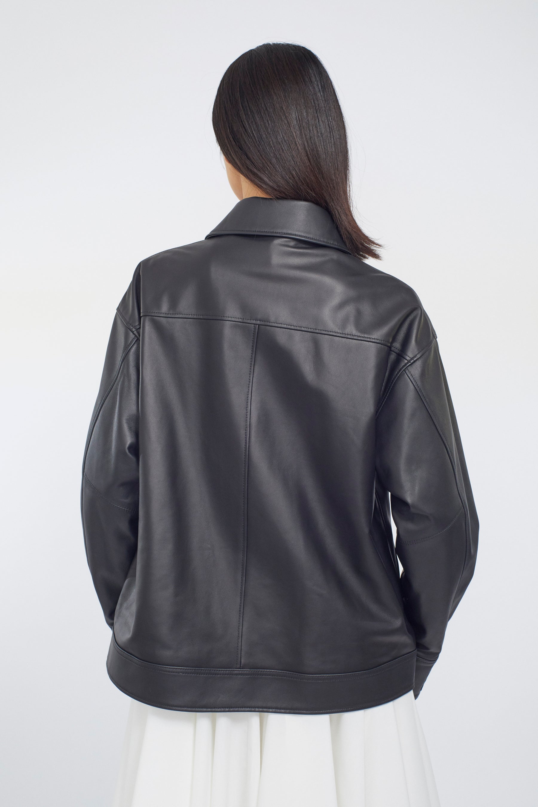 Relief embroidered leather jacket (Black)
