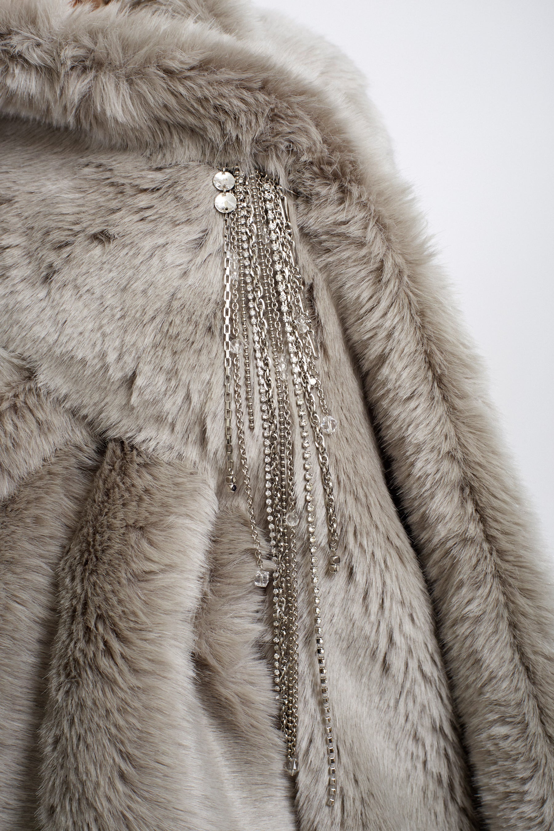 Glint chain pin Brooch (Silver)