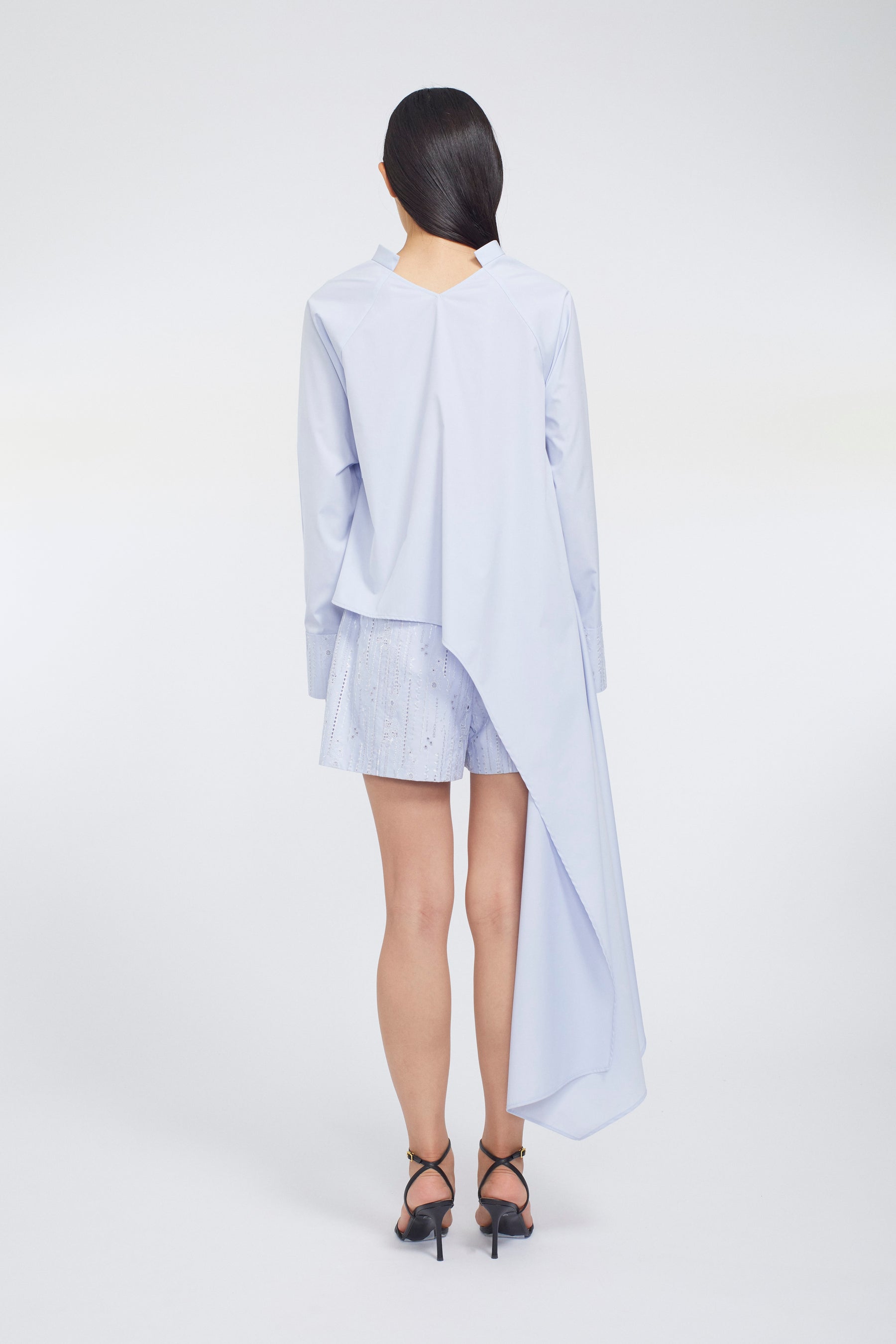 Swaying stripe embroidered blouse (Blue)